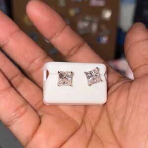 Diamond Square Earings🔥